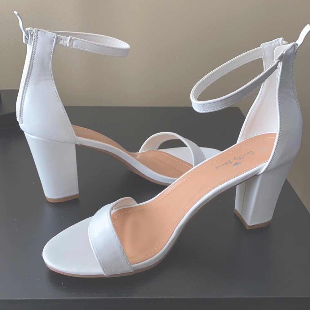 Guilty Heart Women’s Ankle Strap Chunky Block Heel W/ Zipper Closure.